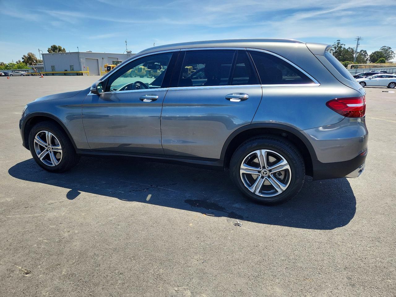2019 Mercedes-Benz Glc 300 - Image 2