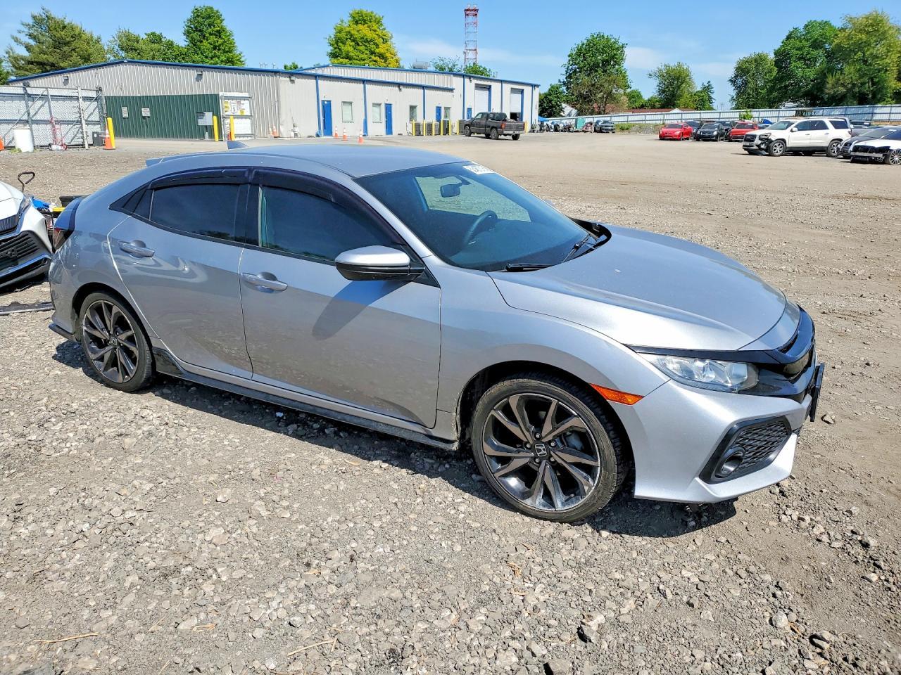 2018 Honda Civic Sport - Image 4