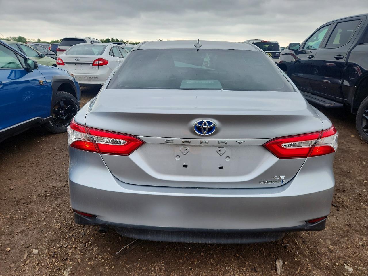 2019 Toyota Camry Le - Фото 6
