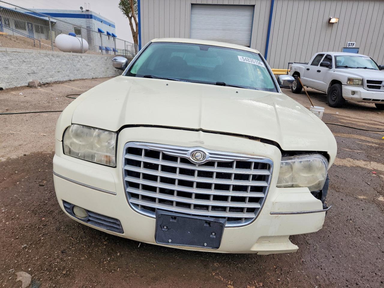 2010 Chrysler 300 Touring - Image 5