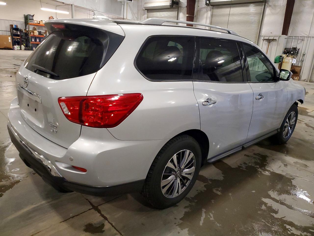 2020 Nissan Pathfinder Sv - Фото 3