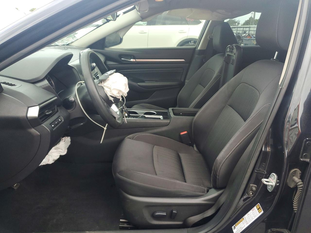 2021 Nissan Altima Sv - Image 7