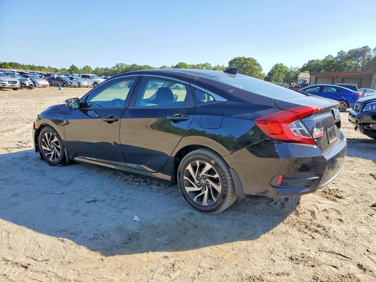 2017 Honda Civic Ex - Фото 2