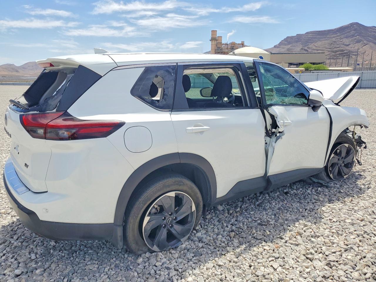 2024 Nissan Rogue Sv - Фото 3