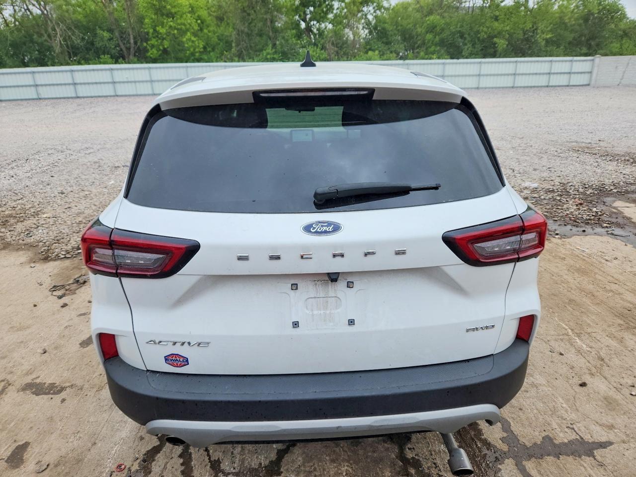 2024 Ford Escape Active - Image 6