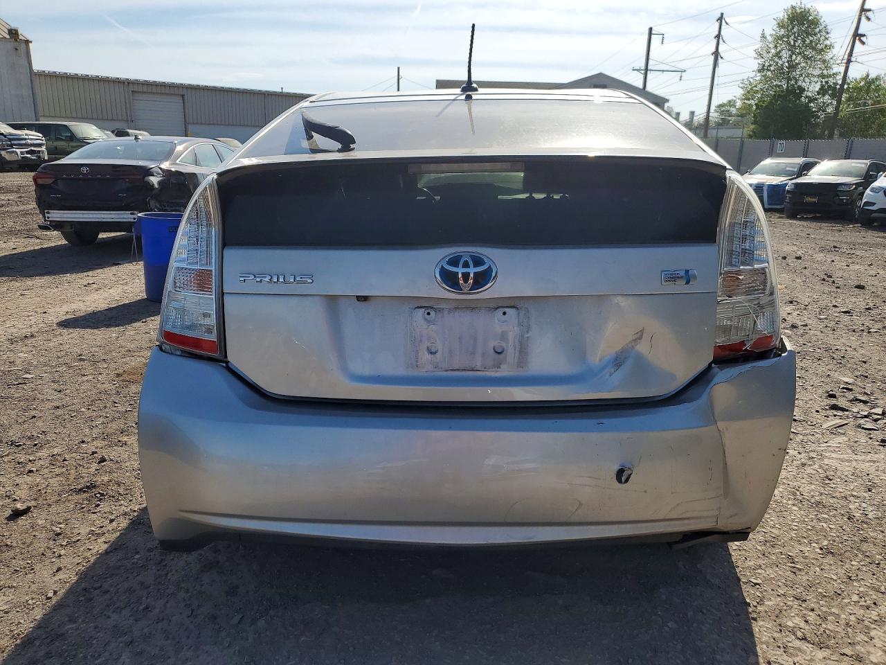 2010 Toyota Prius Iv - Image 6