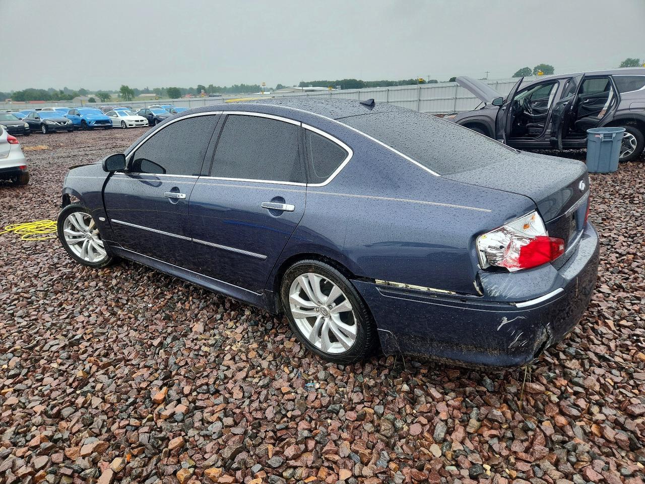2009 Infiniti M35 Base - Фото 2