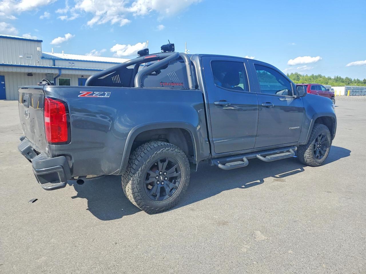 2016 Chevrolet Colorado Z71 - Image 3