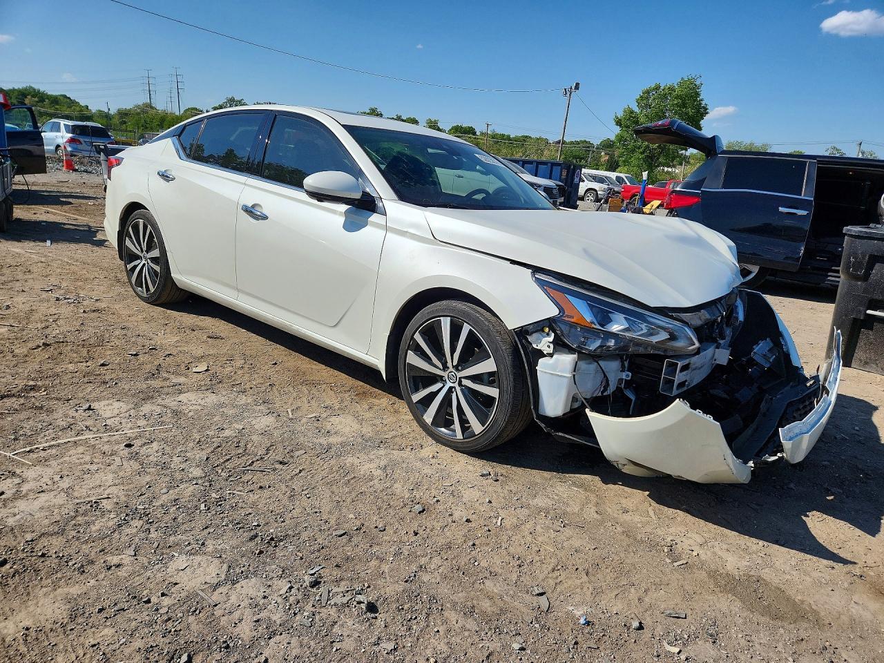 2020 Nissan Altima Platinum - Фото 4