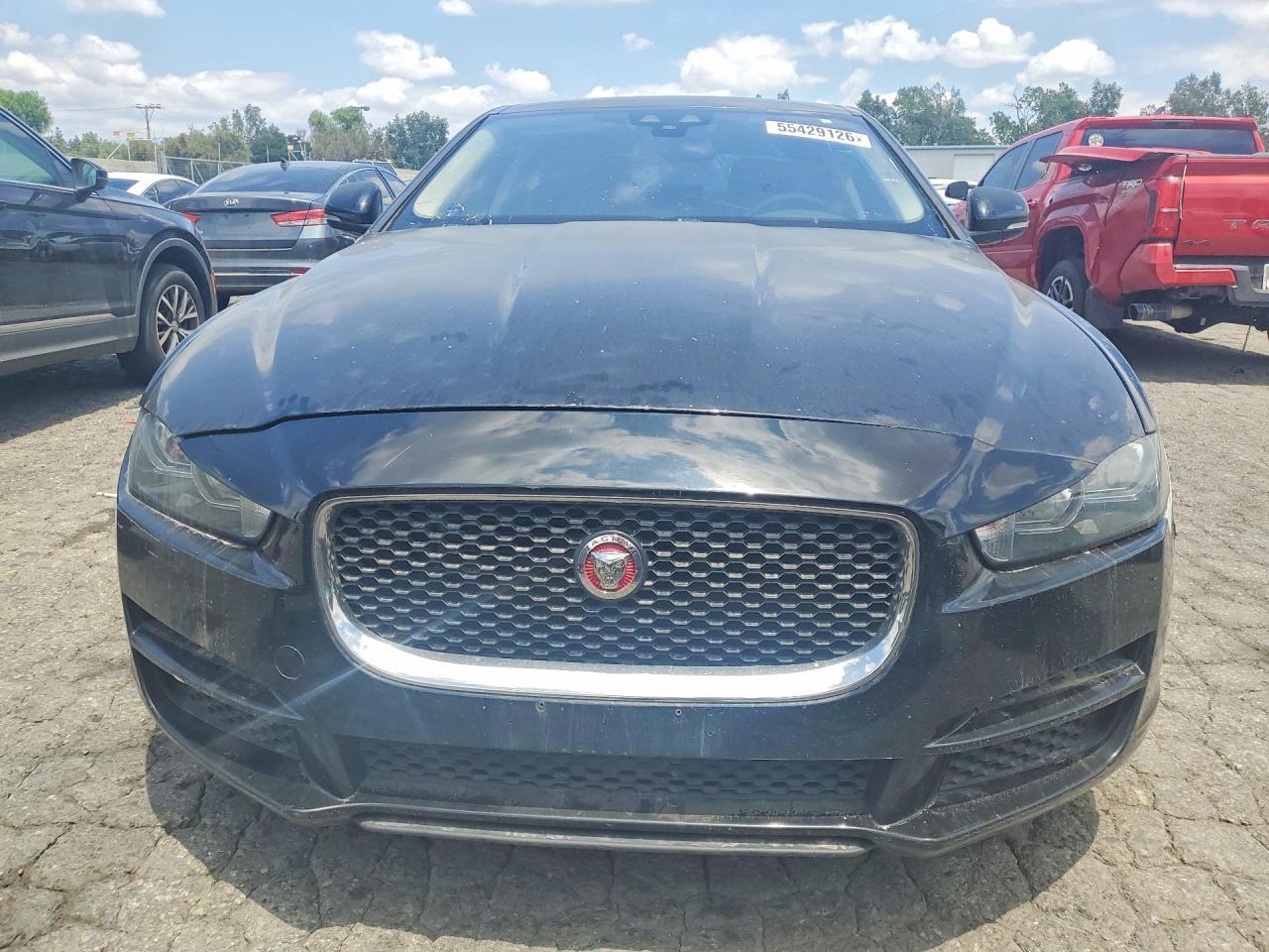 2017 Jaguar Xe - Фото 5