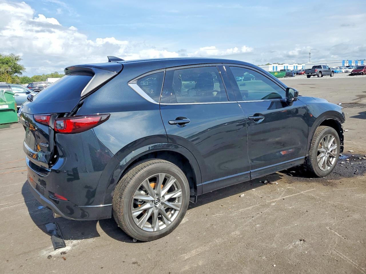 2025 Mazda Cx-5 Premium Plus - Image 3