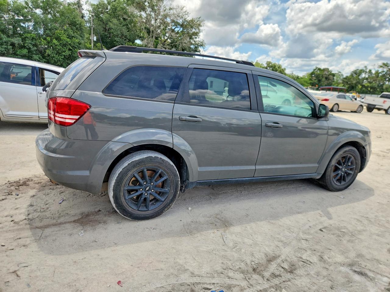 2020 Dodge Journey Se - Фото 3