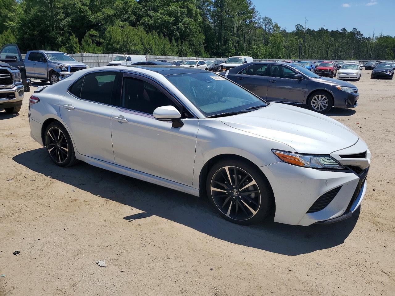 2020 Toyota Camry Xse V6 - Фото 4