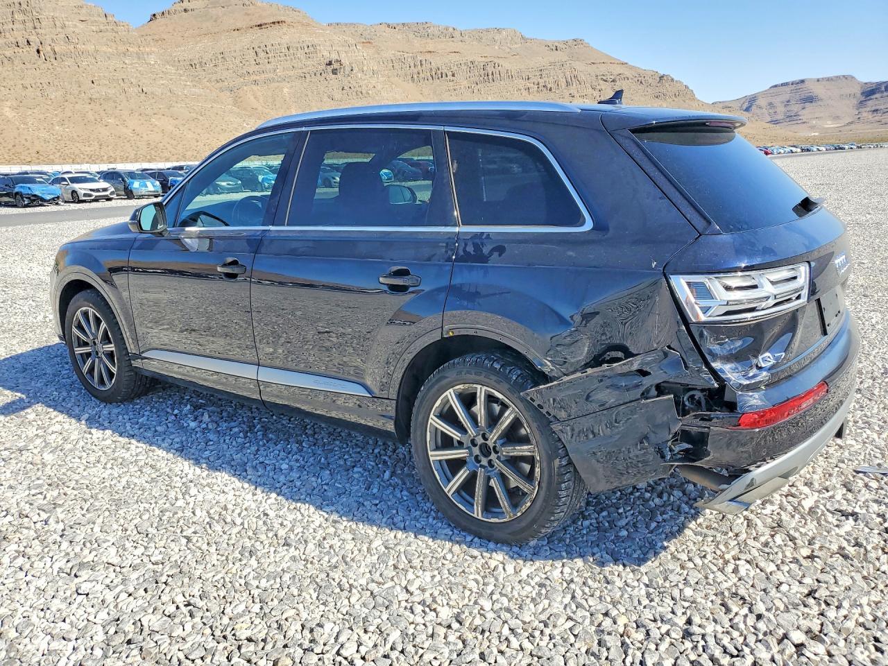 2017 Audi Q7 Premium Plus - Фото 2