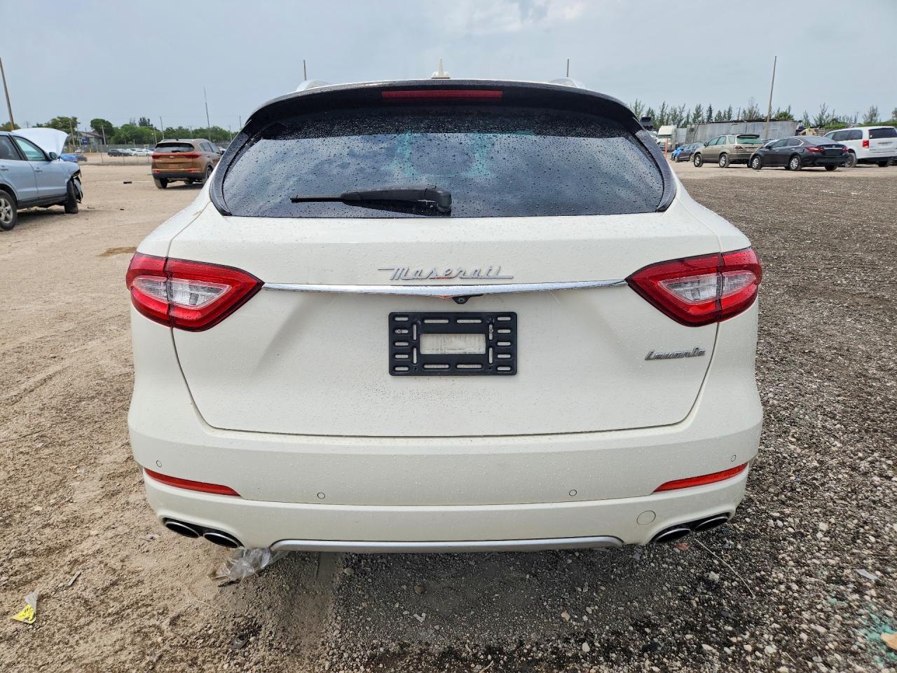 2017 Maserati Levante Luxury - Фото 6