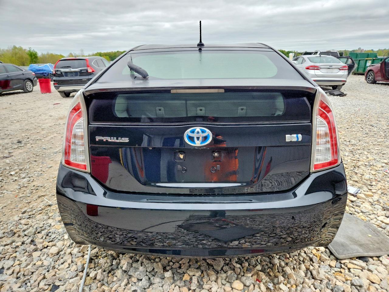 2015 Toyota Prius Three - Image 6