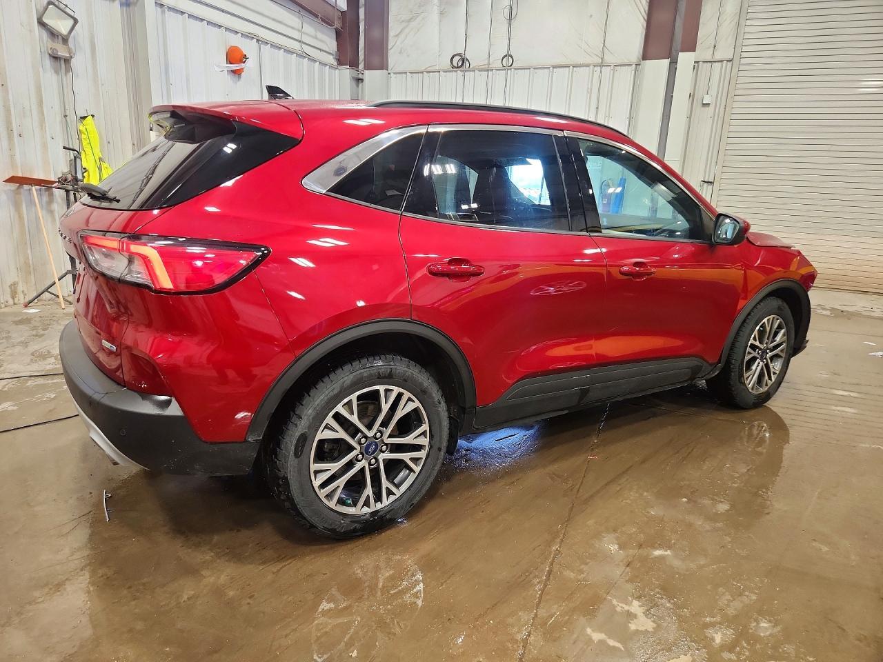 2020 Ford Escape Sel - Фото 3