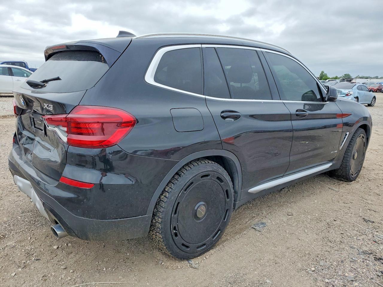 2018 BMW X3 xDrive30I - Фото 3