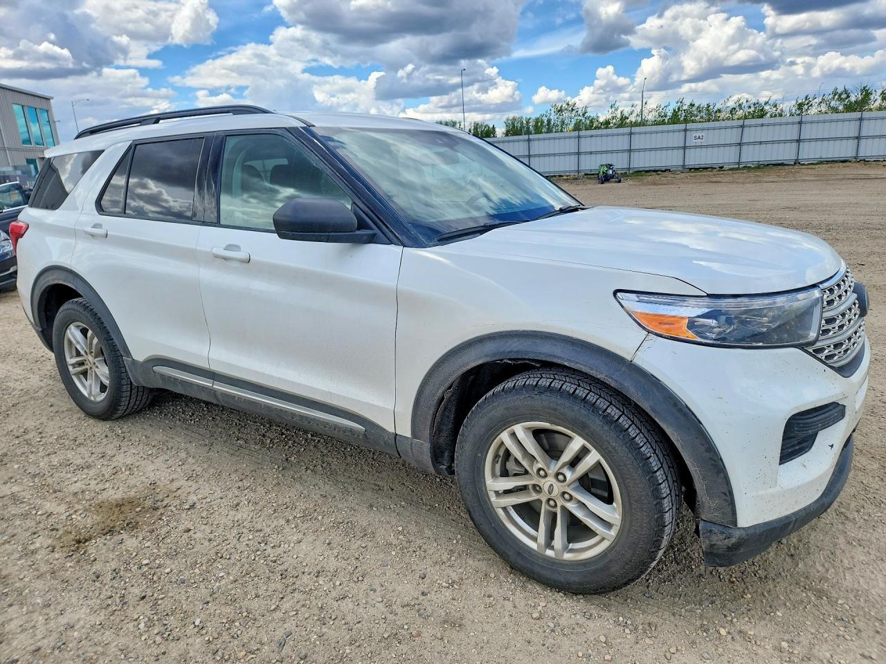 2020 Ford Explorer Xlt - Image 4