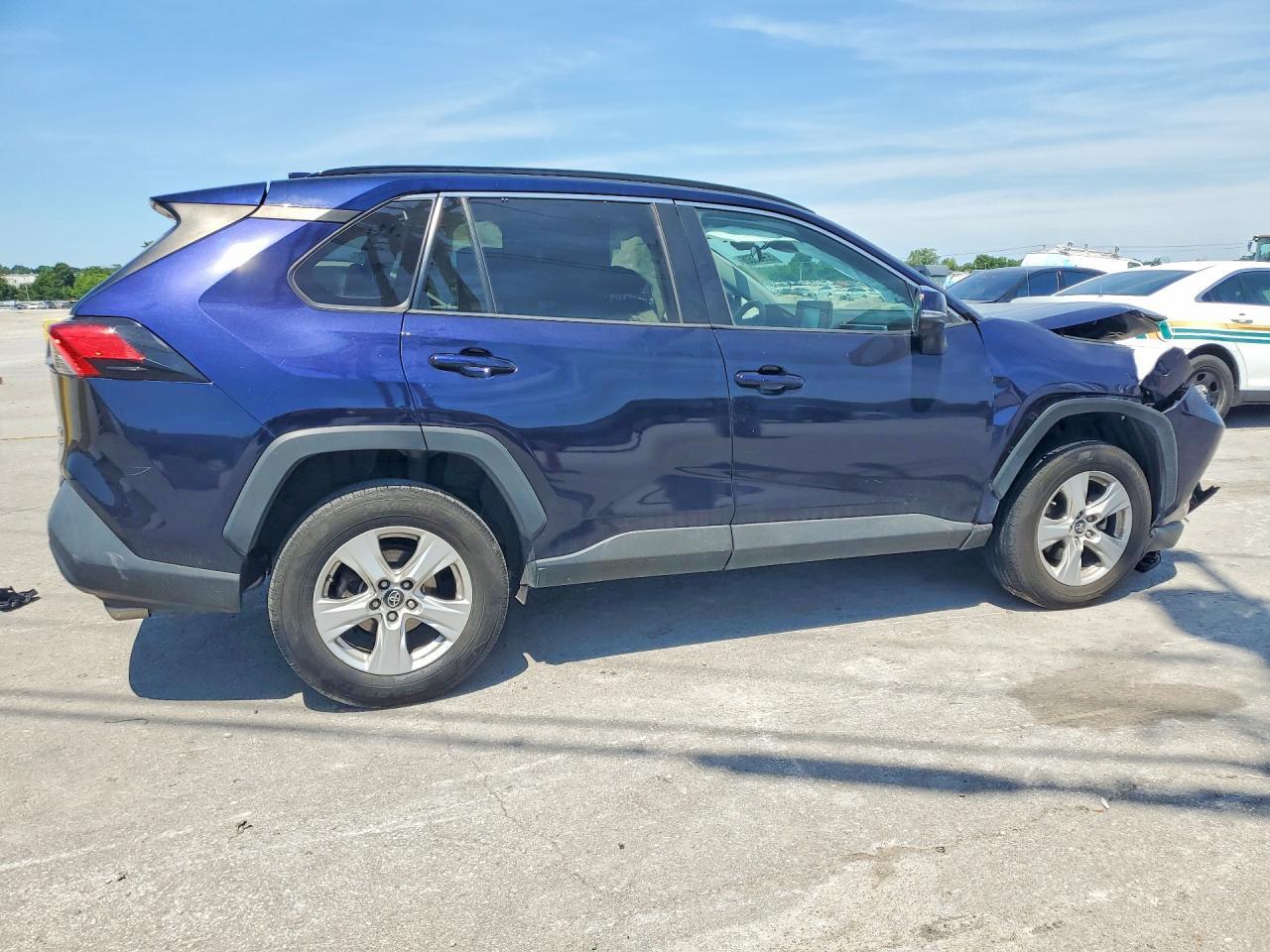 2019 Toyota Rav4 Xle - Фото 3