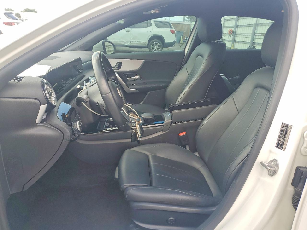 2022 Mercedes-Benz A 220 - Image 7