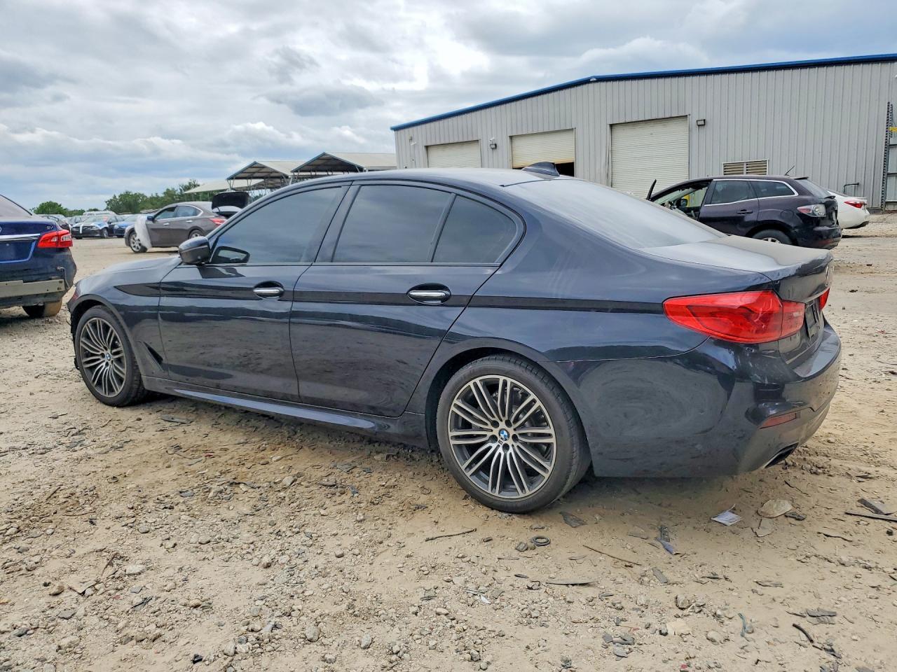2017 BMW 530 I - Image 2