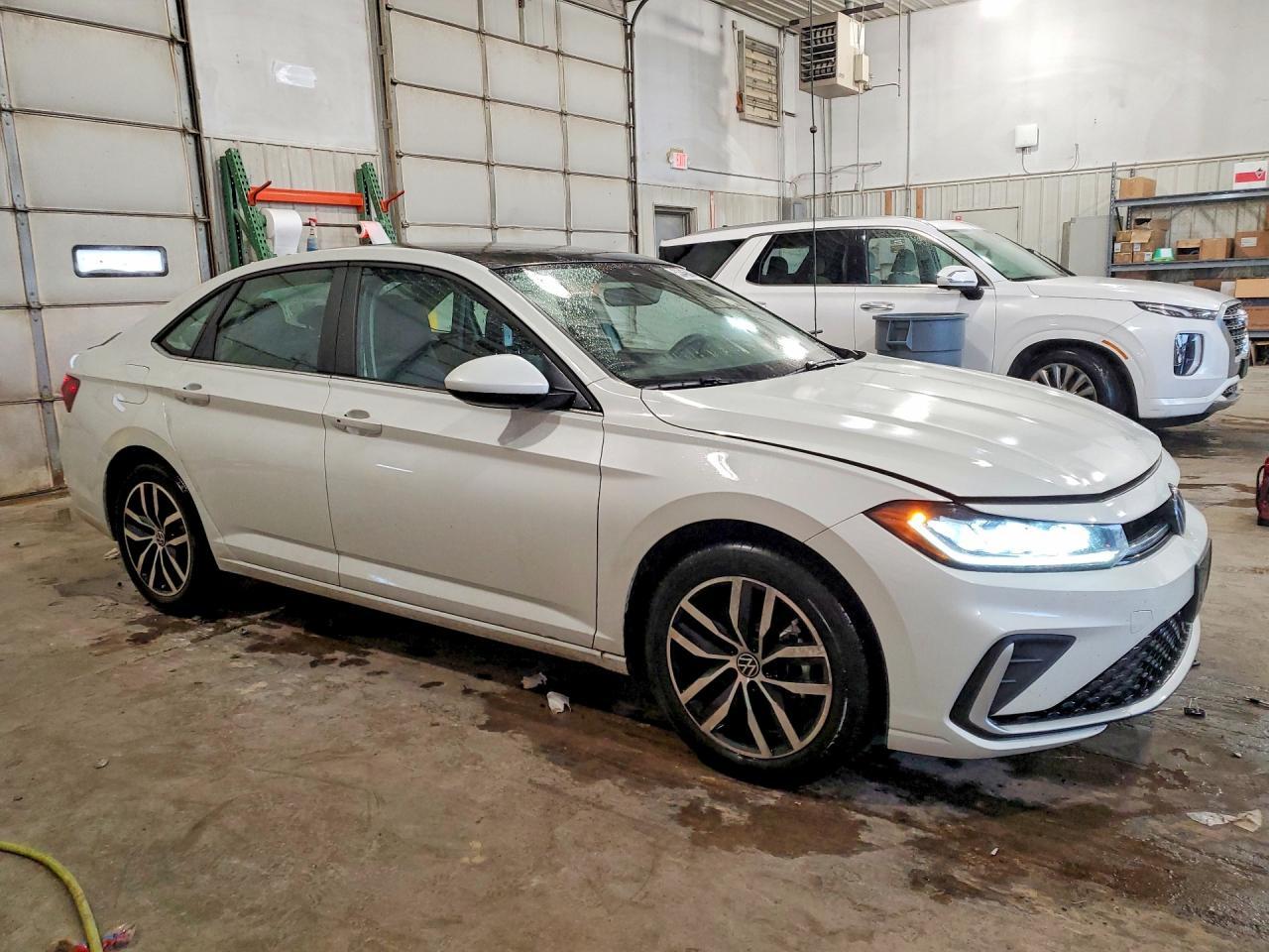 2025 Volkswagen Jetta Se - Image 4