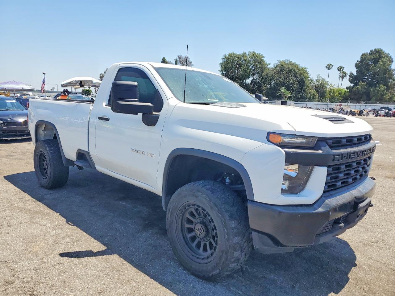 2022 Chevrolet Silverado C2500 Heavy Duty - Фото 4