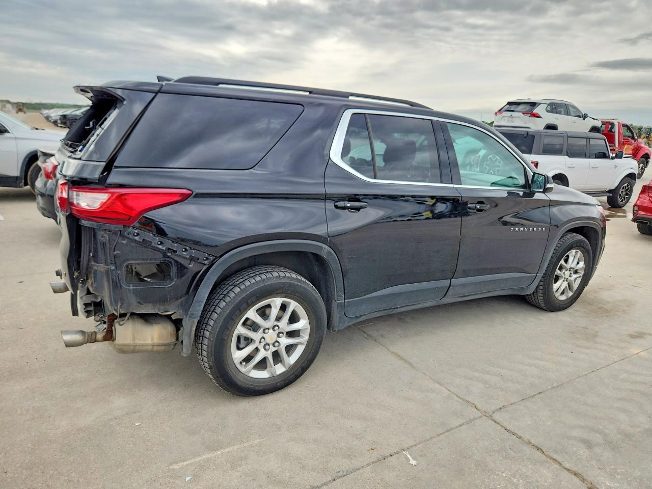 2020 Chevrolet Traverse Lt - Фото 3