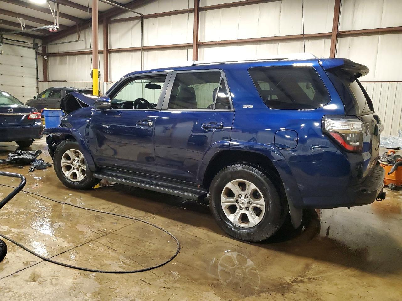 2018 Toyota 4Runner Sr5 Premium - Фото 2