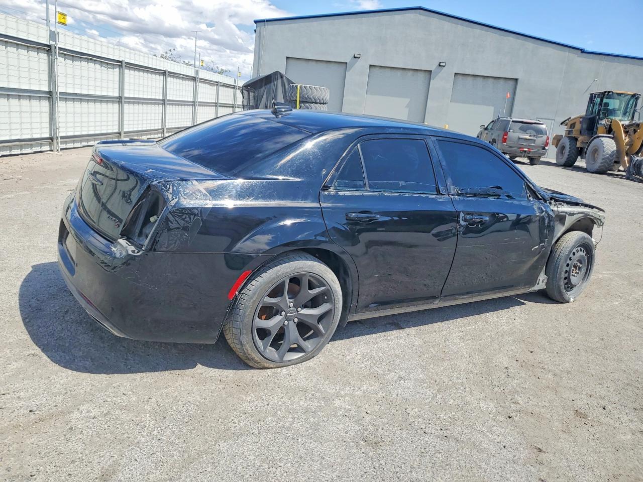 2021 Chrysler 300 S - Фото 3