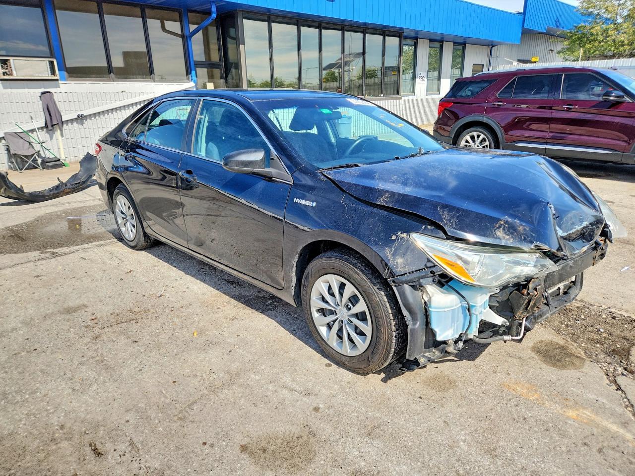 2017 Toyota Camry Hybrid Le - Фото 4
