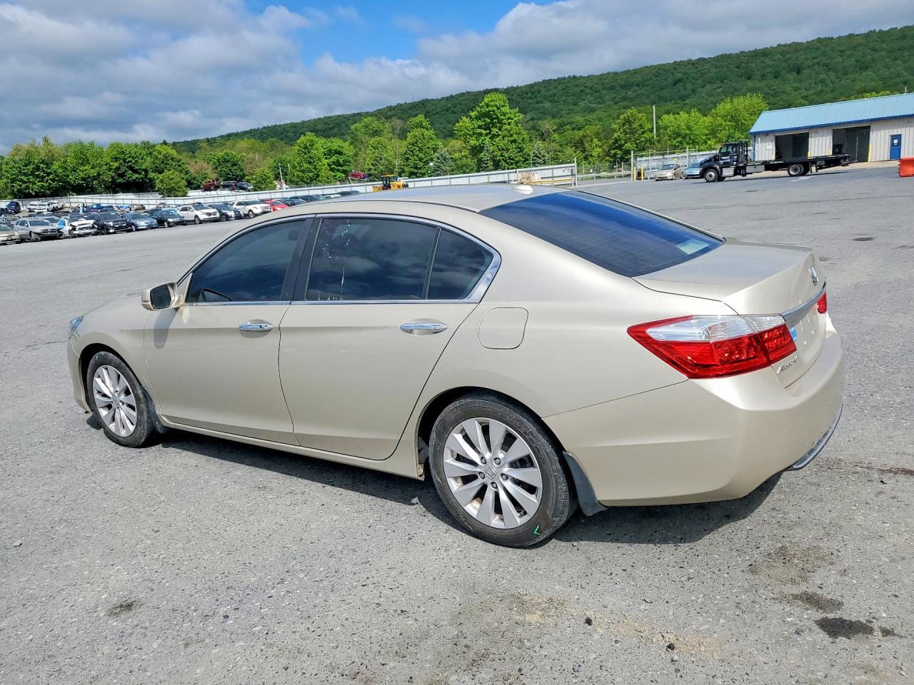 2015 Honda Accord Exl - Image 2