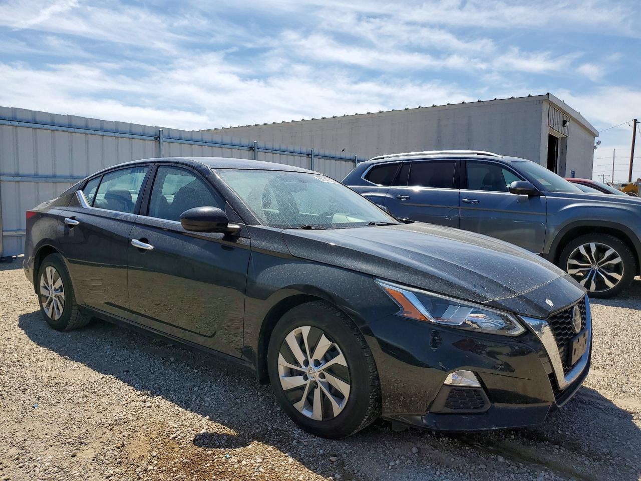 2020 Nissan Altima S - Фото 4