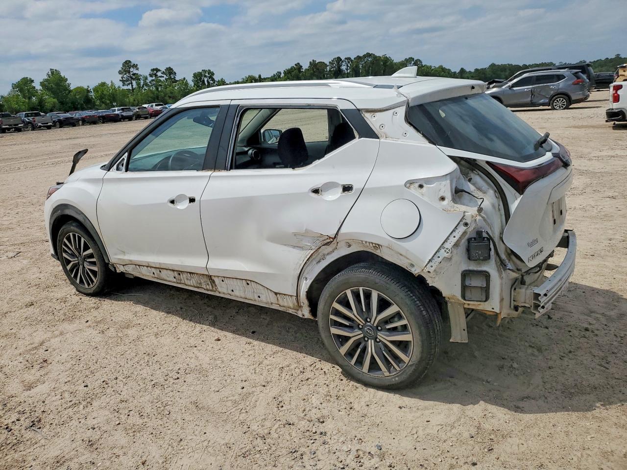 2022 Nissan Kicks Sv - Фото 2