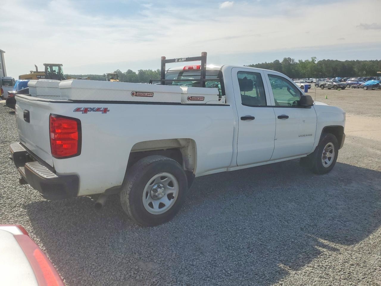 2016 Chevrolet Silverado K1500 - Фото 3