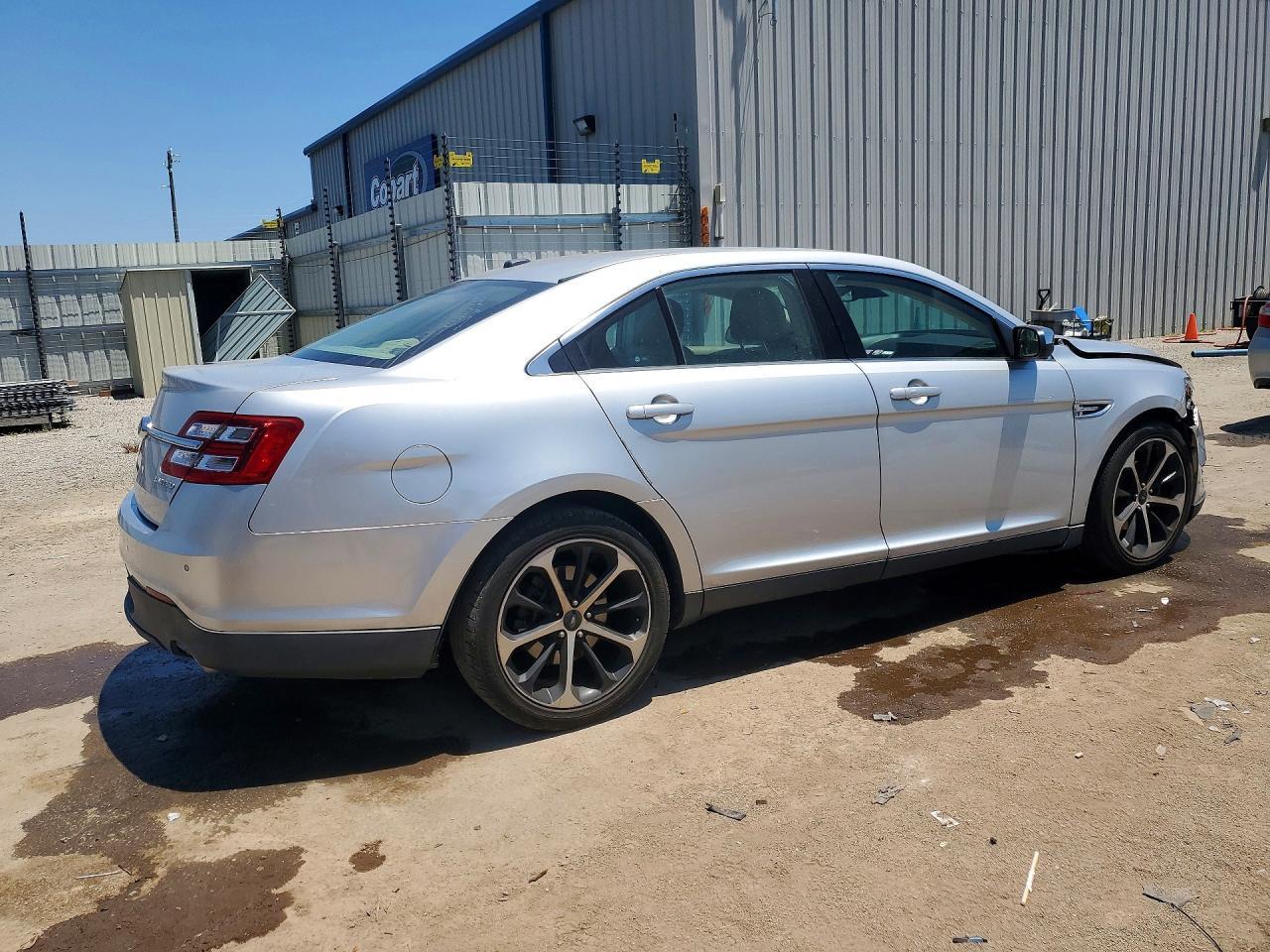 2015 Ford Taurus Limited - Фото 3