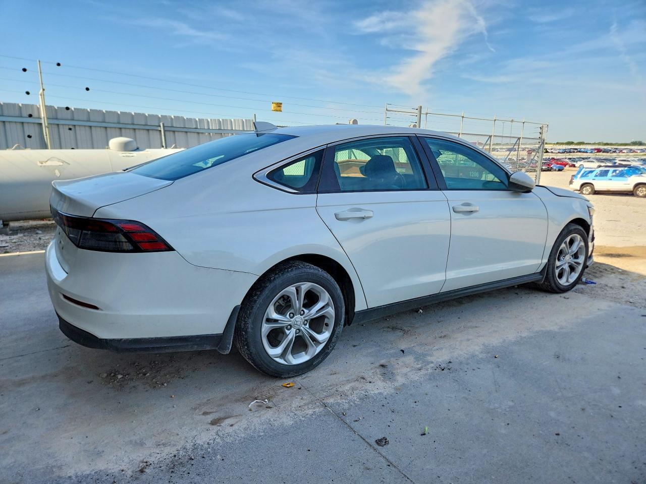2023 Honda Accord Lx - Фото 3