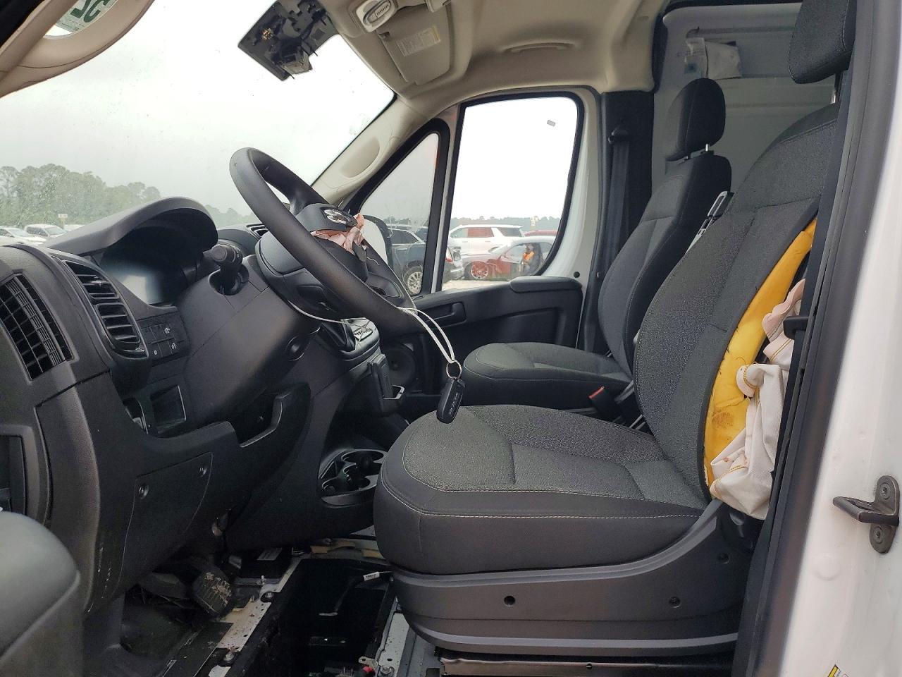2025 Ram Promaster 1500 Delivery Van - Фото 7