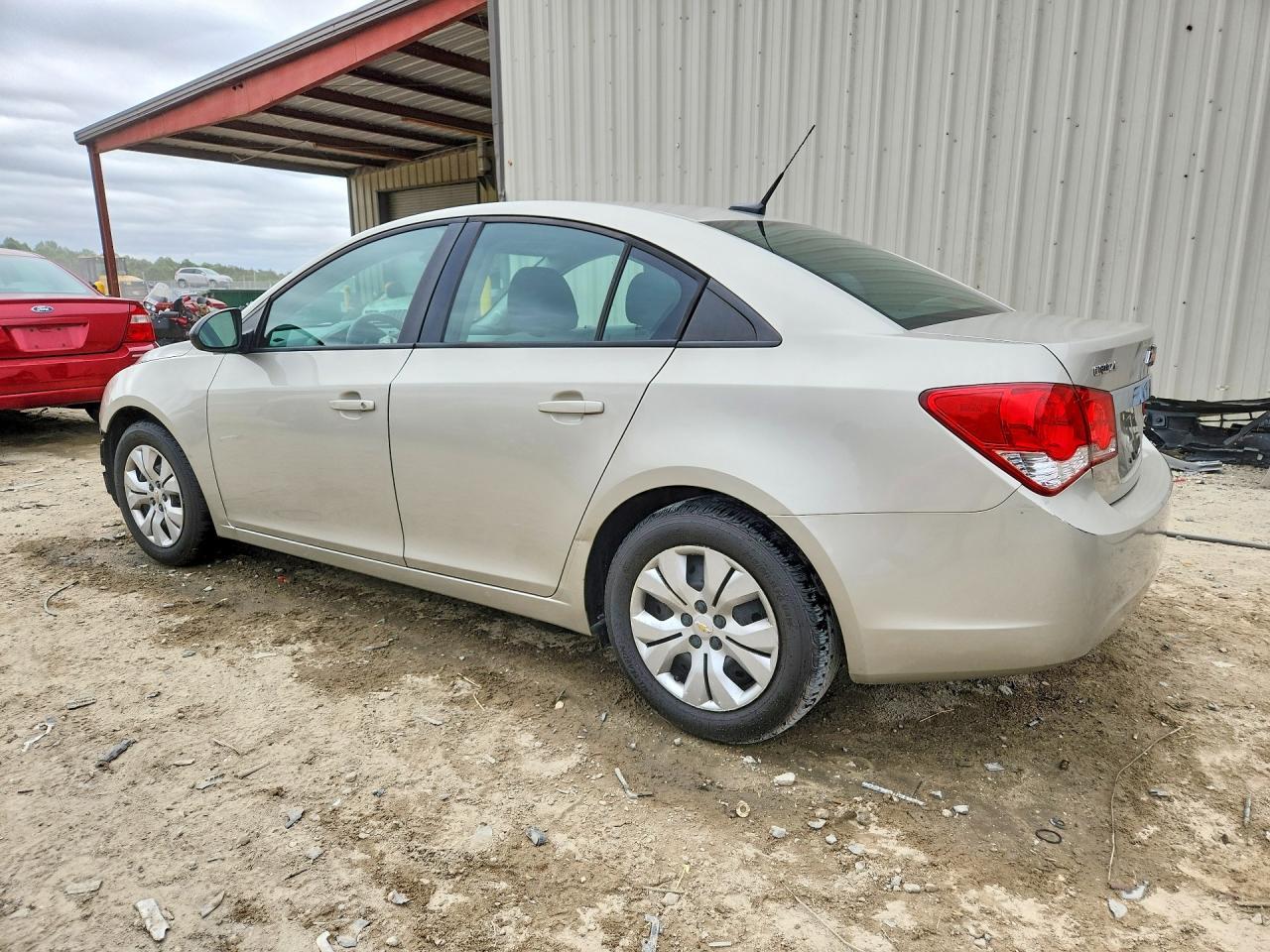2014 Chevrolet Cruze Ls - Фото 2