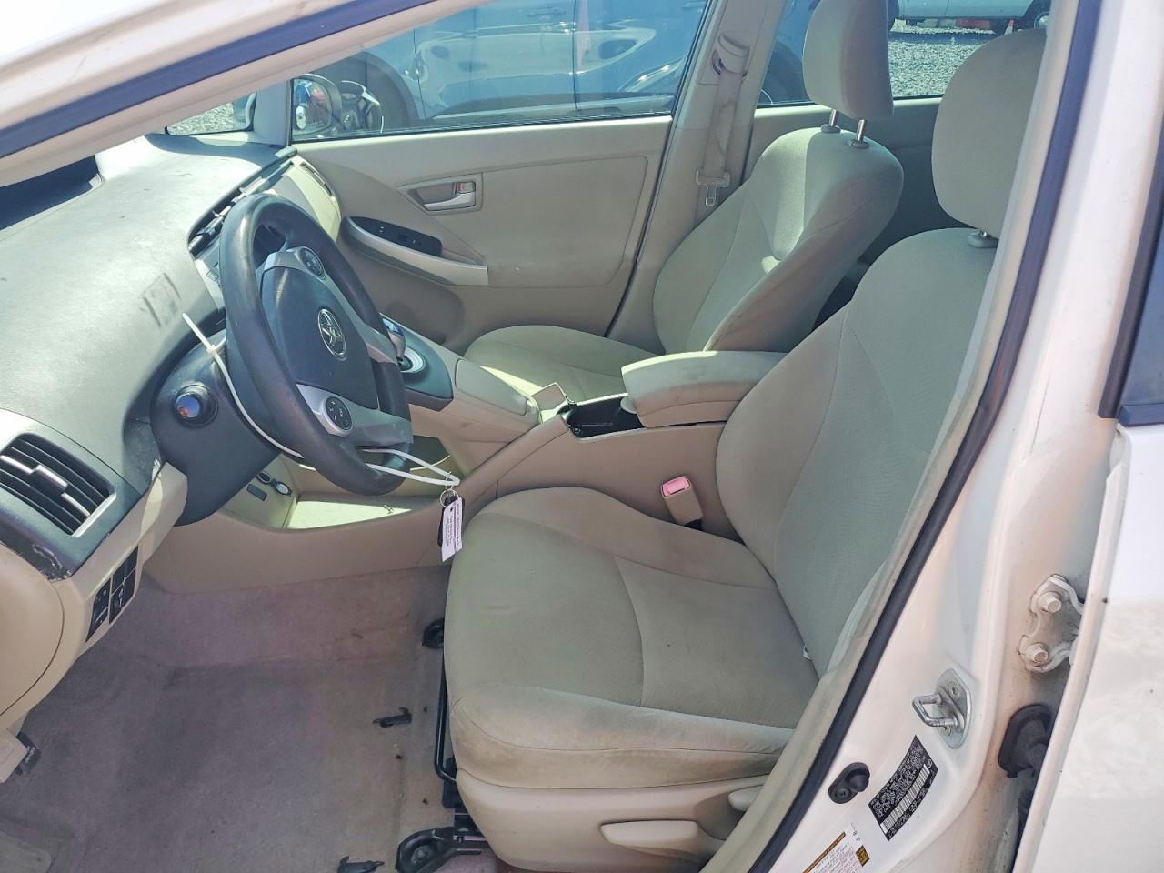 2011 Toyota Prius Two - Image 7