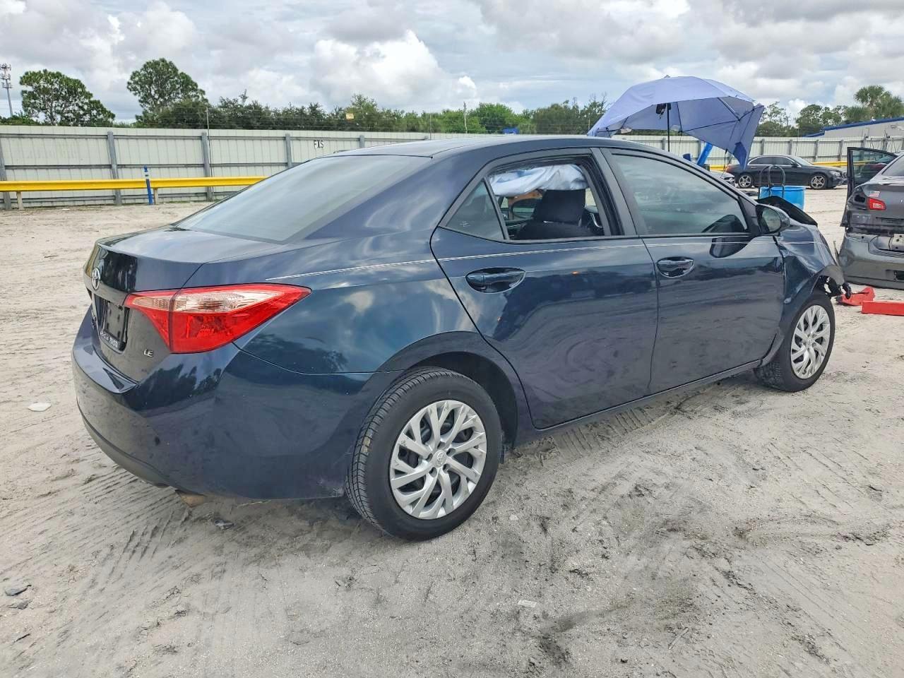 2019 Toyota Corolla Le - Фото 3