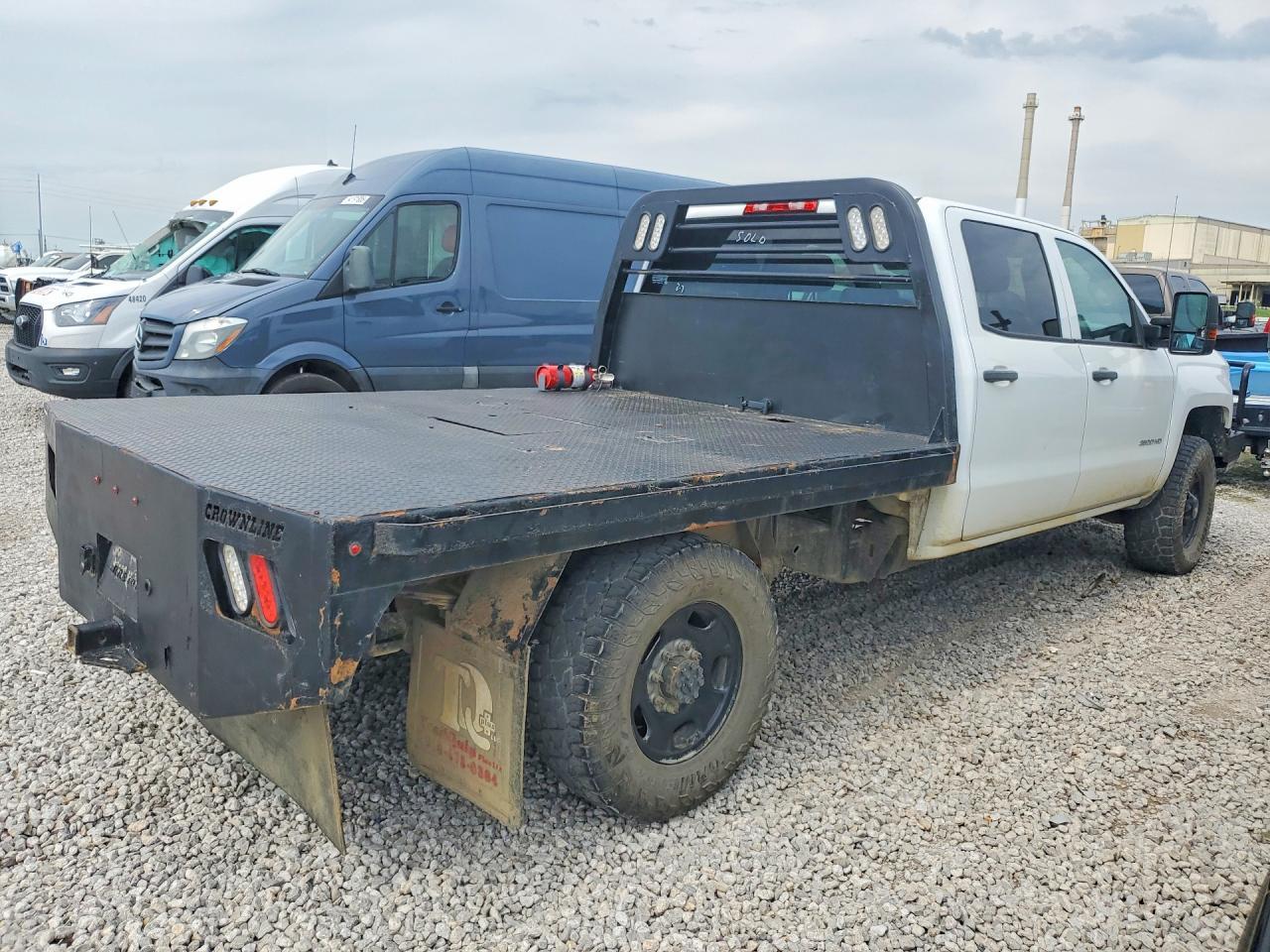 2015 Chevrolet Silverado K2500 Heavy Duty - Фото 3