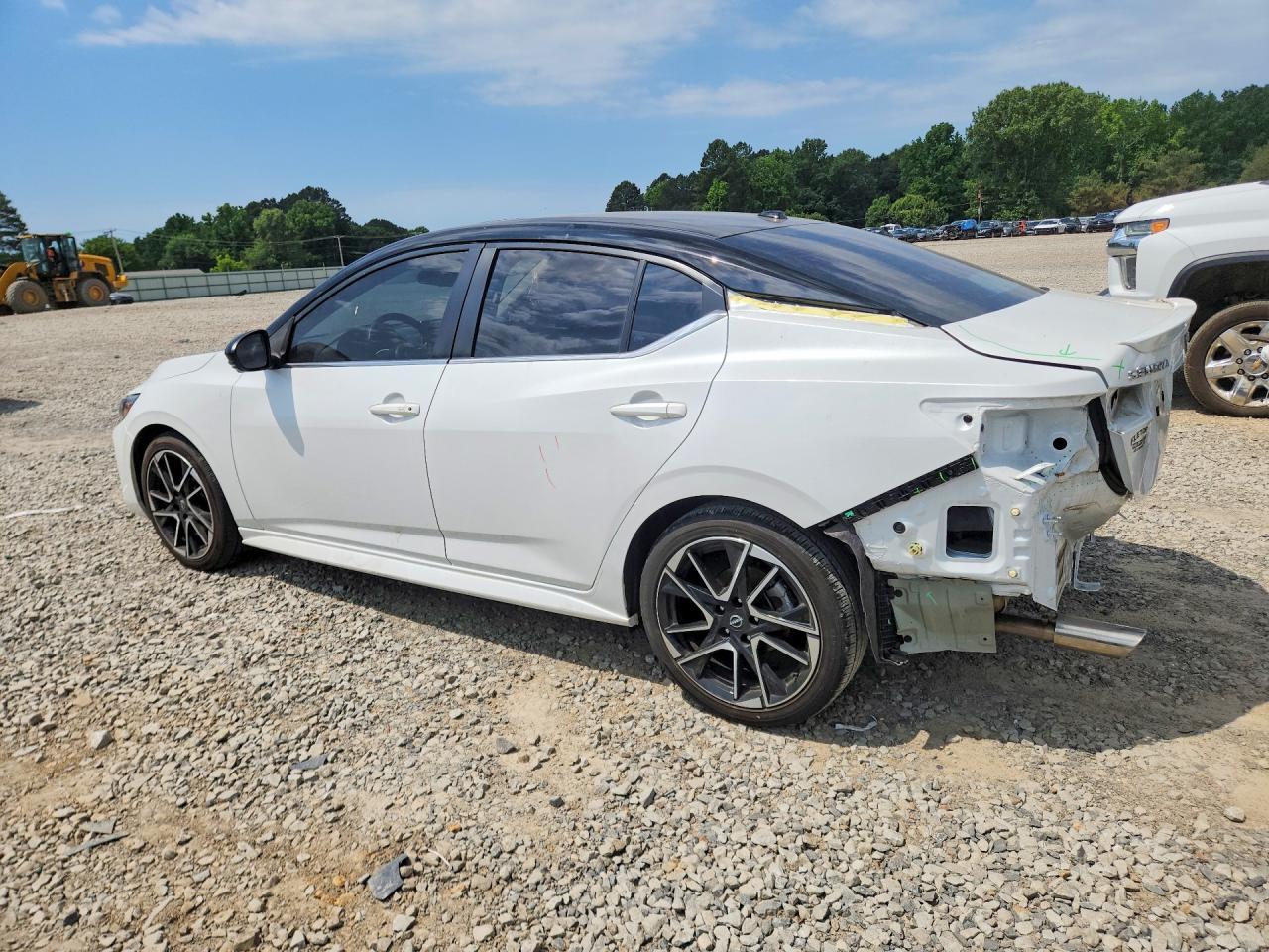 2025 Nissan Sentra Sr - Image 2