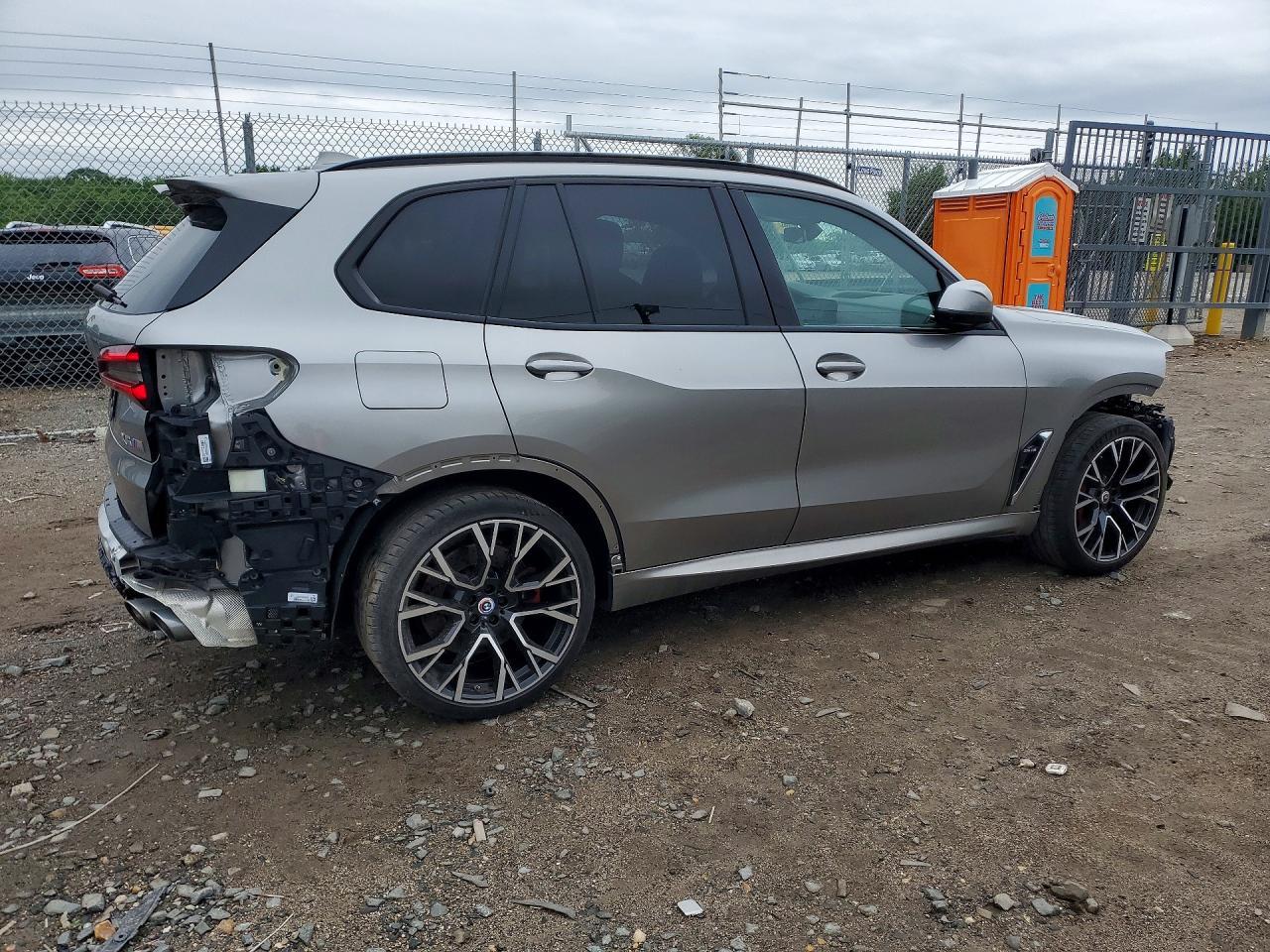 2023 BMW X5 M - Фото 3