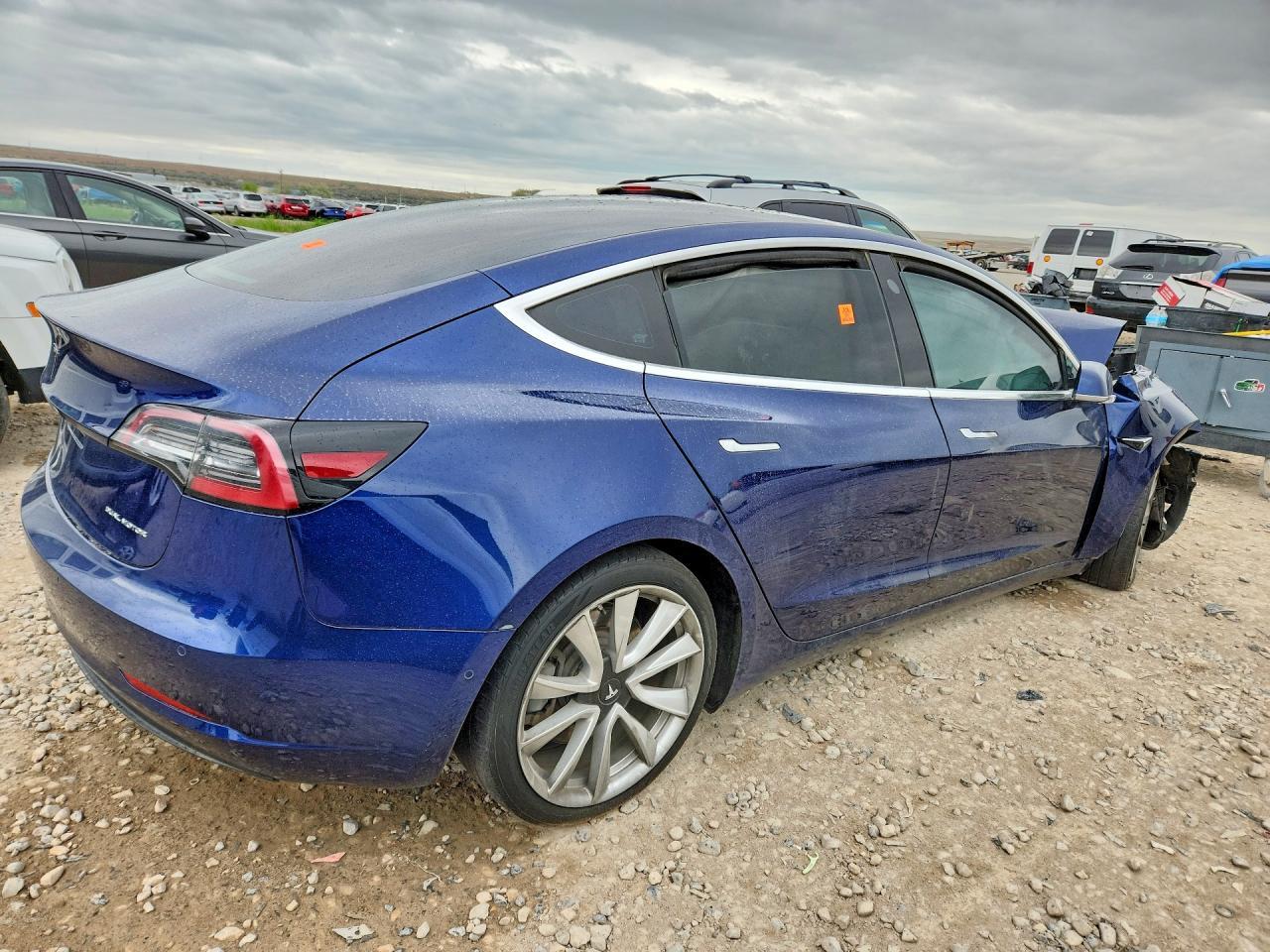 2018 Tesla Model 3 - Image 3