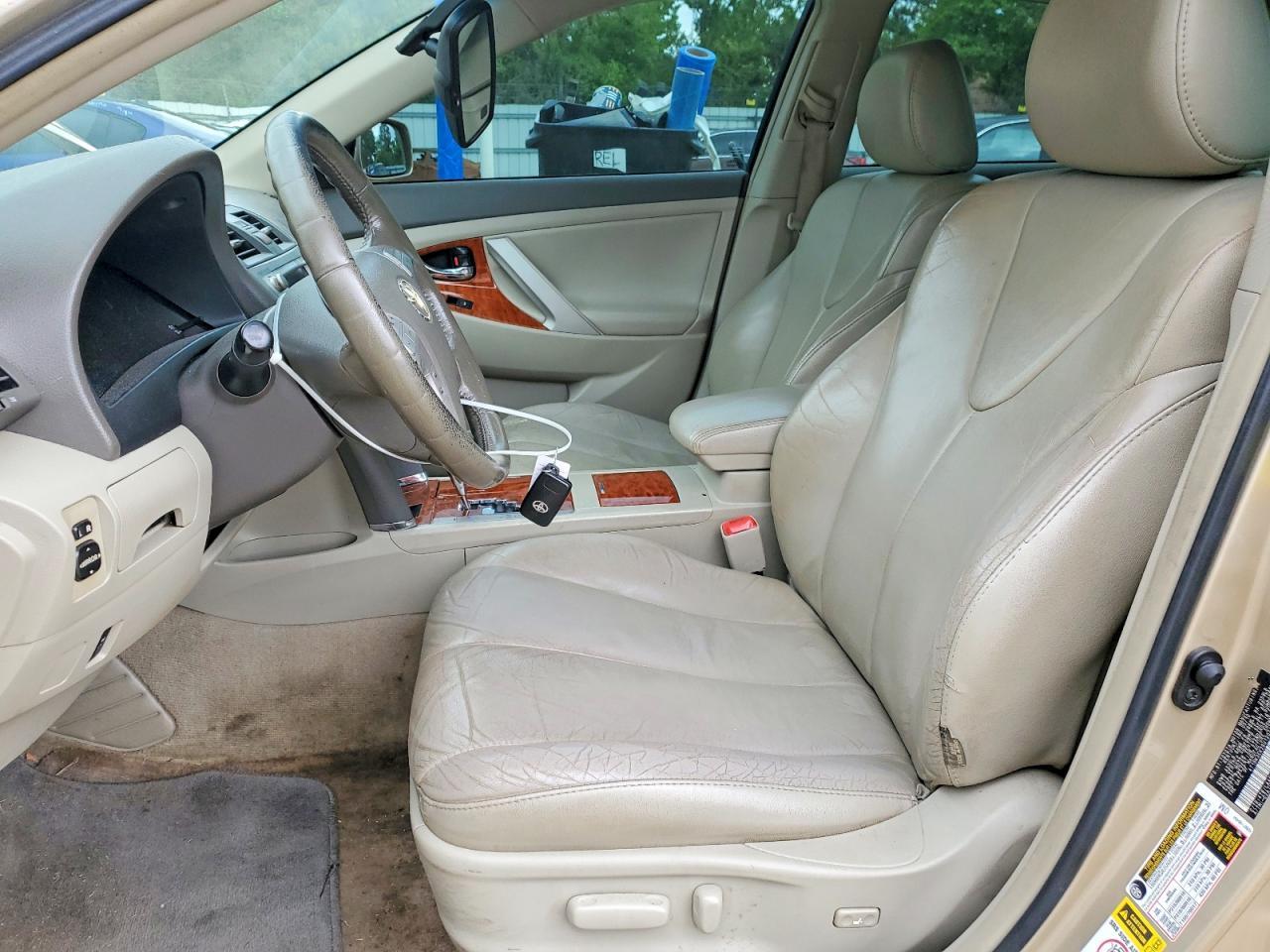 2011 Toyota Camry - Фото 7