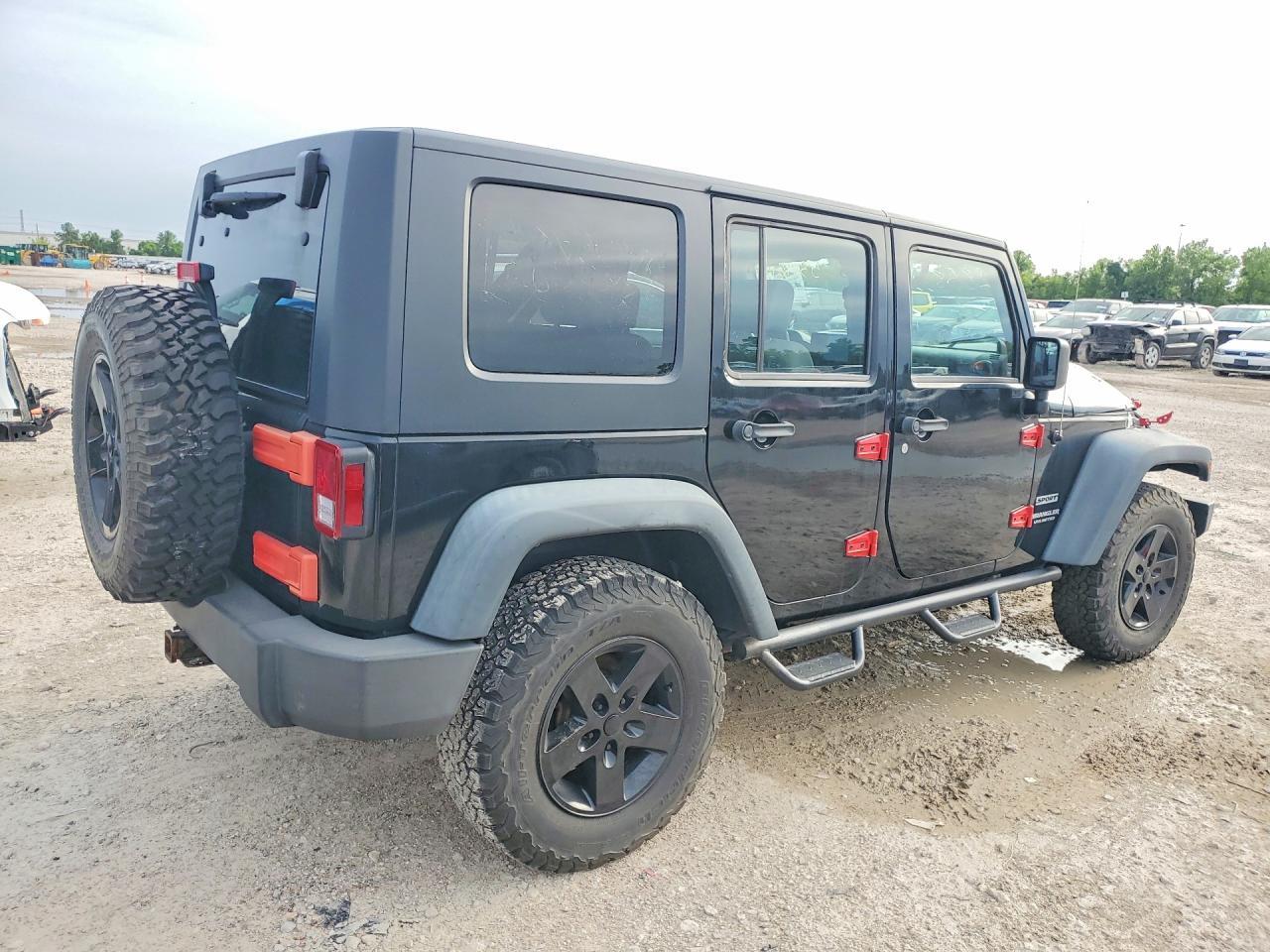 2010 Jeep Wrangler Unlimited Sport - Image 3