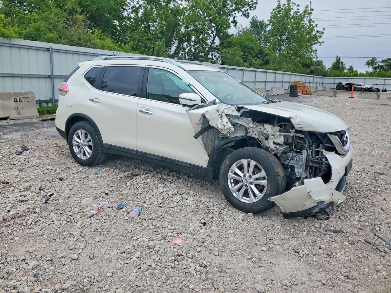 2016 Nissan Rogue Sv - Image 4