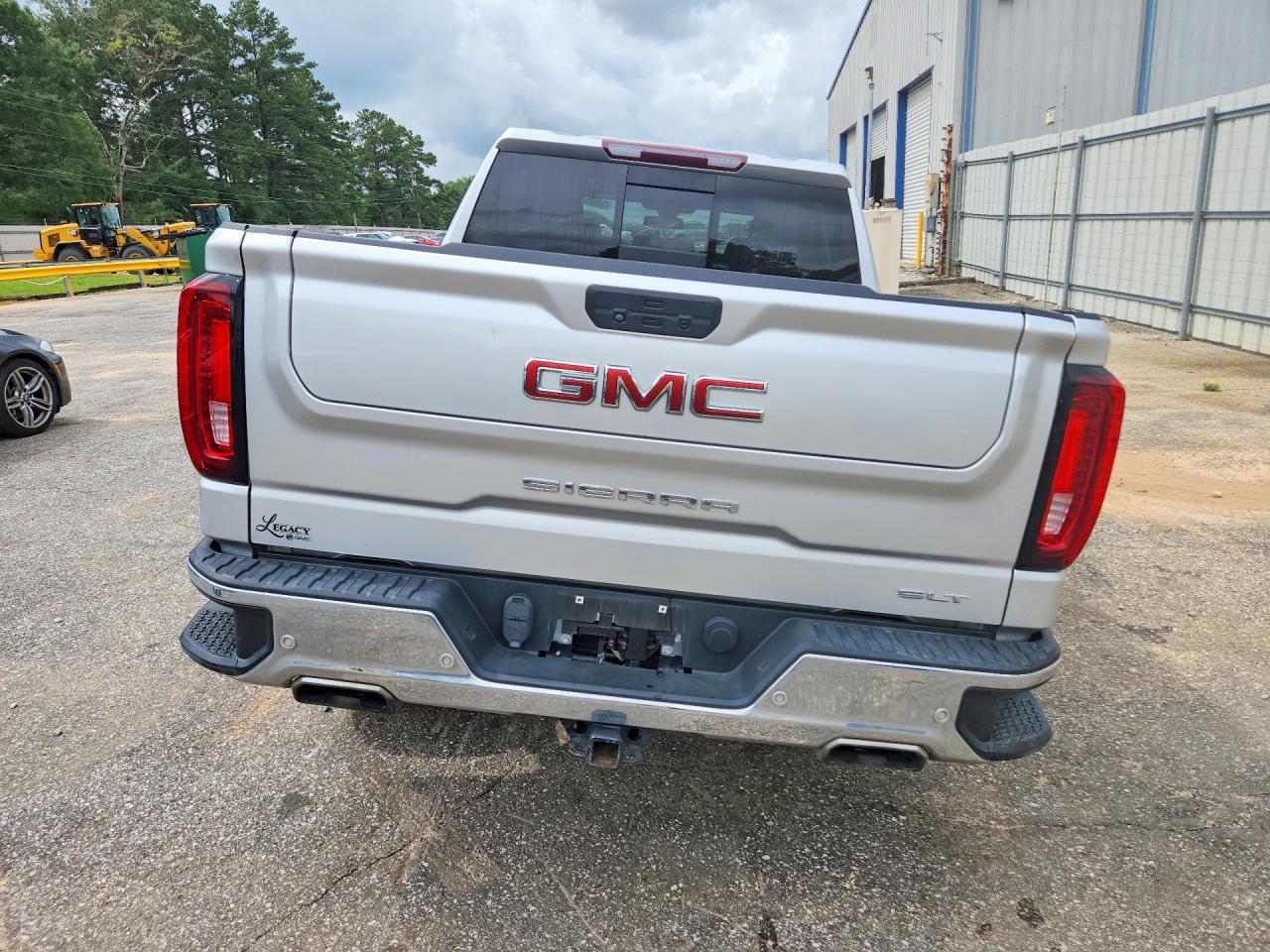 2022 GMC Sierra Limited K1500 Slt - Image 6
